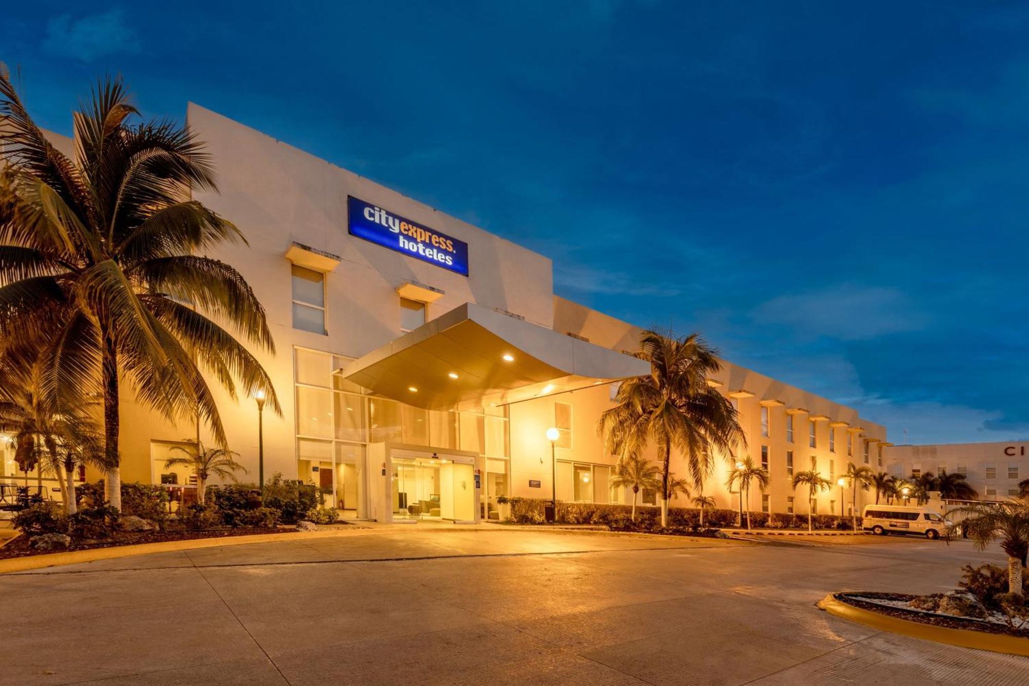 City Express By Marriott Playa Del Carmen Eksteriør billede